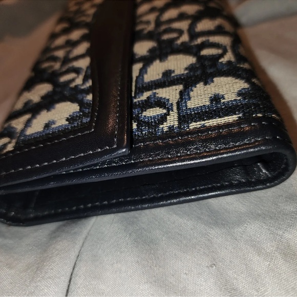 Authentic 💯% Vintage Dior Wallet absolutely Beautiful 😍 - Picture 7 of 8